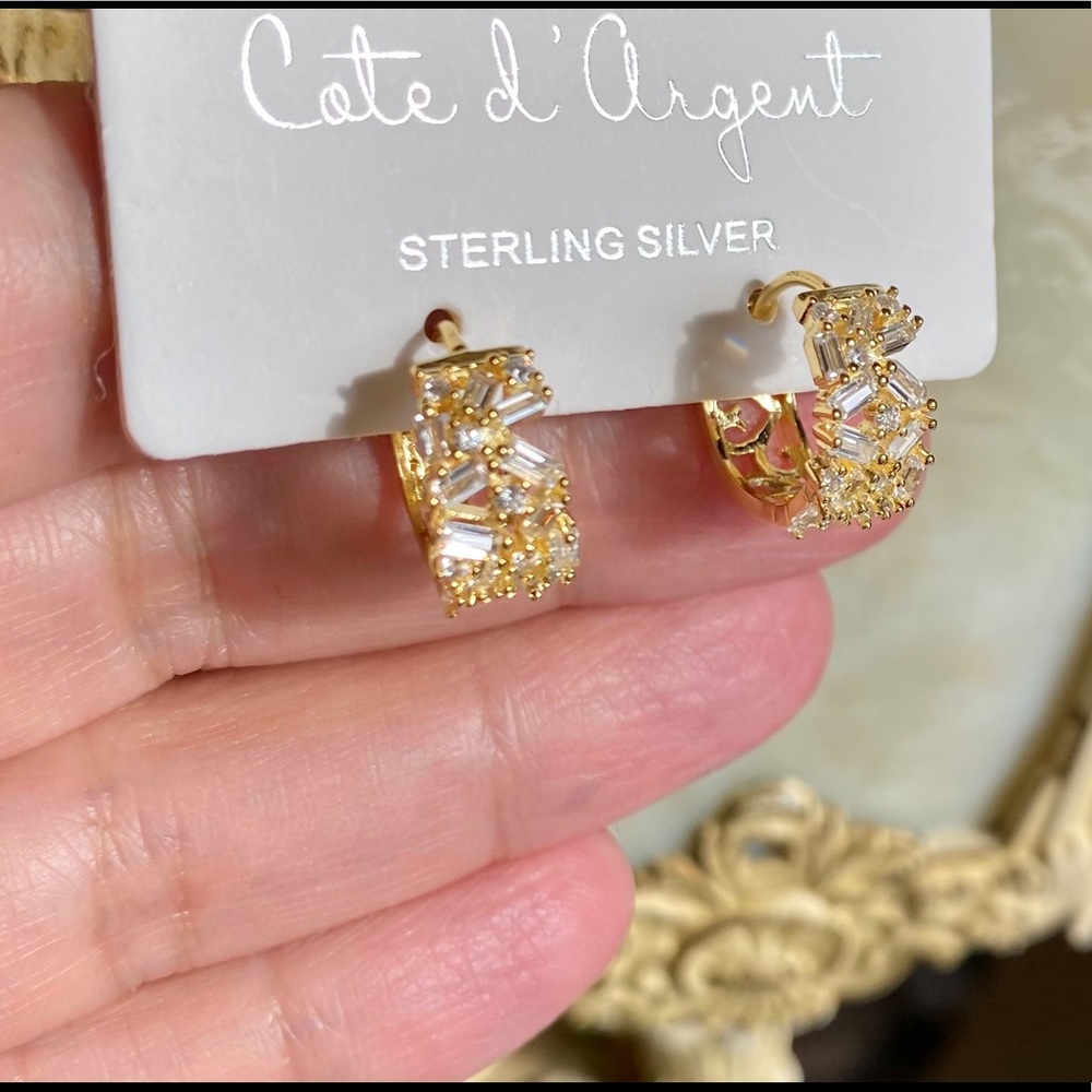 Sterling Silver Baguette CZ Huggie Hoops Eartings yellow Gold plated